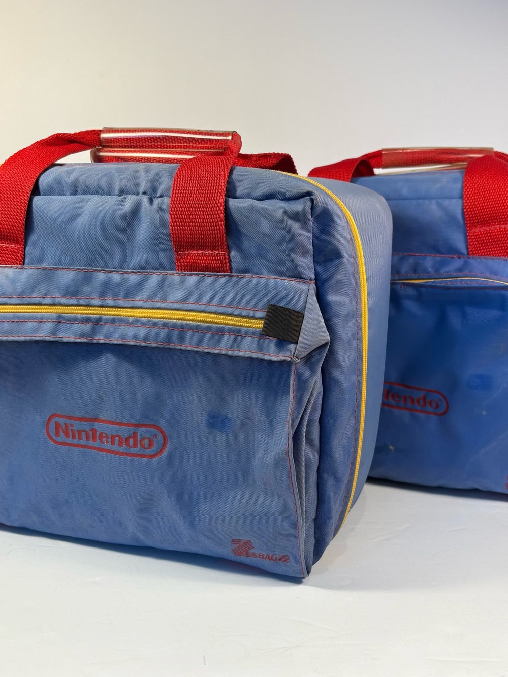Lot of 2 Vintage 1988 Nintendo NES Z-Bag Travel Carrying Storage Case BlueRed